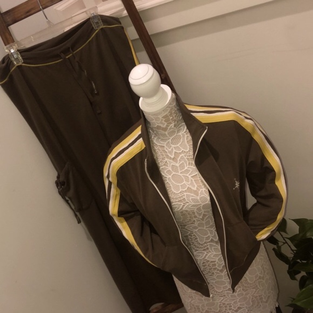 BCBGMaxAzria 2-piece sweatsuit